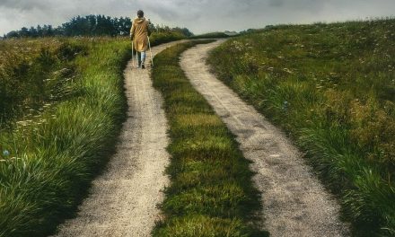 Petdesetletna Italijanka prehodila kitajsko puščavo